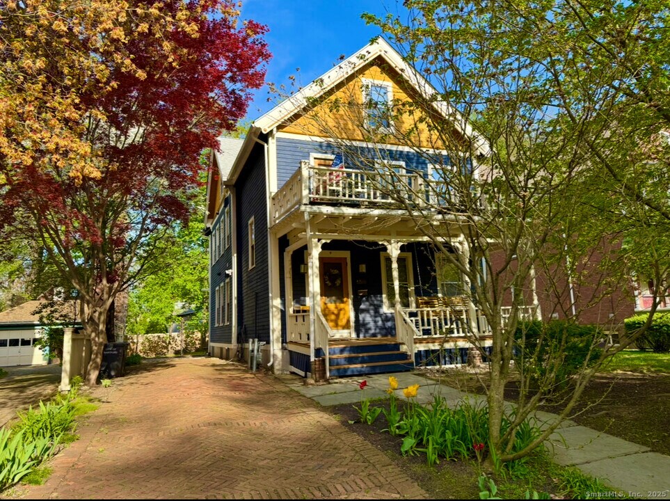 52 Sherman St in Hartford, CT - Building Photo