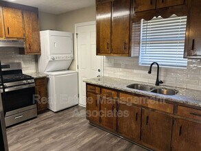 1045 Vineyard Rd in Griffin, GA - Building Photo - Building Photo