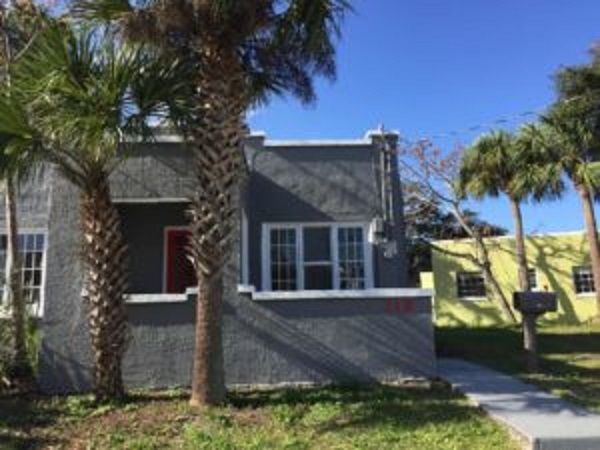 318 Butler Blvd in Daytona Beach, FL - Building Photo