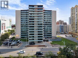 111 Riverside Dr E in Windsor, ON - Building Photo