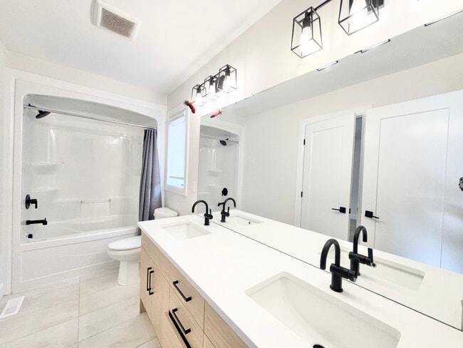 property at 3924 Big Leaf Trl