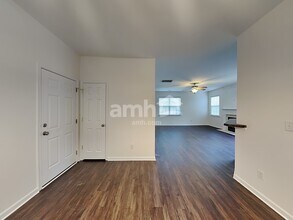 5116 Abercromby St in Charlotte, NC - Foto de edificio - Building Photo