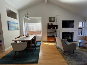 206 Charter Oak Cir in Walnut Creek, CA - Building Photo - Building Photo