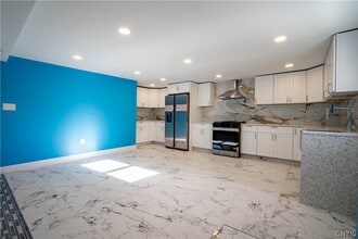 599 Albany St in Little Falls, NY - Foto de edificio - Building Photo