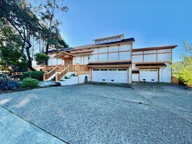 63 Berryessa Way in Hillsborough, CA - Building Photo