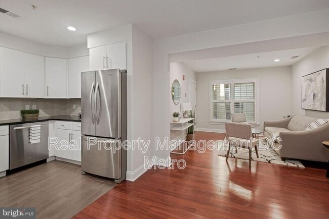 property at 3925 Fulton St NW