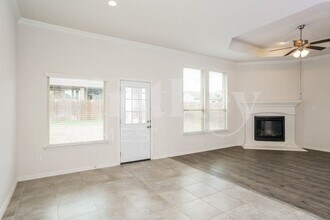 213 Mineral Point Dr in Aledo, TX - Foto de edificio - Building Photo