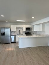 46-116 Heeia St, Unit Main House in Kaneohe, HI - Foto de edificio - Building Photo