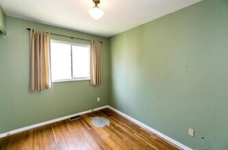 2264 McKelvey Rd in Maryland Heights, MO - Building Photo - Building Photo