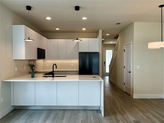 1445 Serendipity Ln in Four Corners, FL - Building Photo - Building Photo