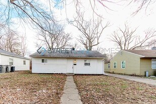 3235 N Euclid Ave in Indianapolis, IN - Building Photo