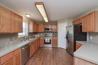 17010 Maricella Cir in Houston, TX - Building Photo - Building Photo