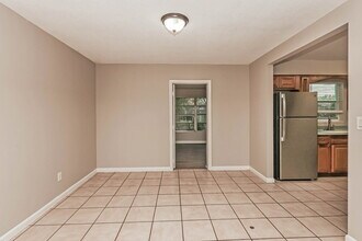 344 Crestwood Ave in Lehigh Acres, FL - Foto de edificio - Building Photo