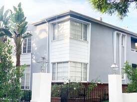 1119 N Sweetzer Ave, Unit 11 in West Hollywood, CA - Building Photo