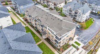 17181 SW Snowdale St in Beaverton, OR - Building Photo