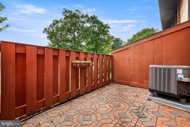 404 Worthington Dr in Exton, PA - Building Photo - Building Photo