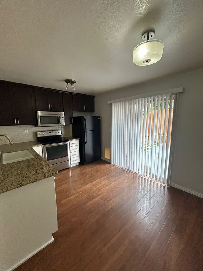 6634 Bell Bluff Ave in San Diego, CA - Building Photo - Building Photo