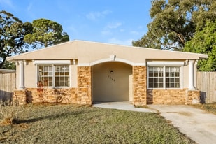 4851 San Pablo Pl in Tampa, FL - Building Photo