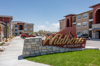 Wildhorse at Tuscany in Evans, CO - Foto de edificio - Building Photo