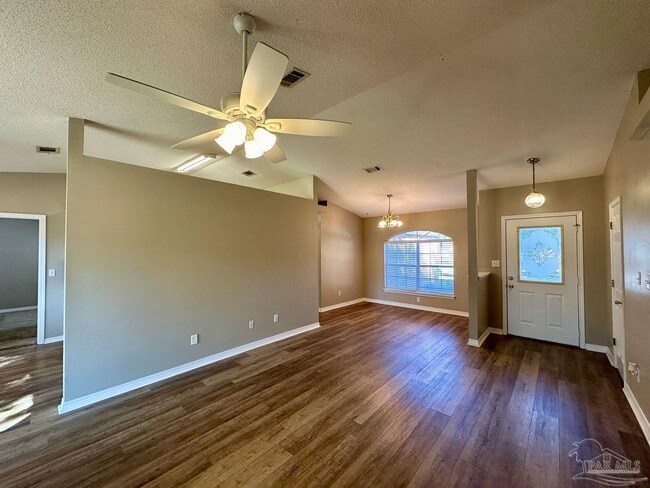 3621 Pebble Ln in Milton, FL - Building Photo - Building Photo
