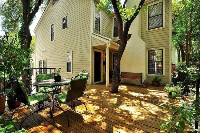 735 Patterson Ave in Austin, TX - Building Photo - Building Photo