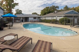 The Everette in Rocklin, CA - Building Photo