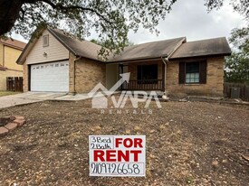 14614 Highland in San Antonio, TX - Building Photo