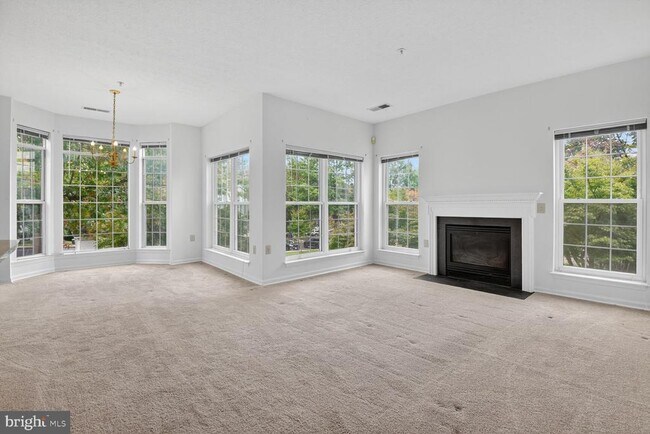 9806 Feathertree Terrace in Montgomery Village, MD - Building Photo - Building Photo