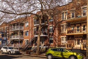 4219-4221 Chapleau St in Montréal, QC - Building Photo