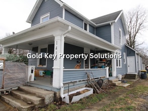 1413 Walnut St in Anderson, IN - Foto de edificio - Building Photo