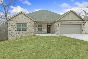 30 Penzance Dr in Bella Vista, AR - Building Photo