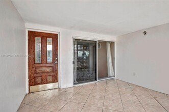 6729 Camelia Dr in Miramar, FL - Building Photo - Building Photo