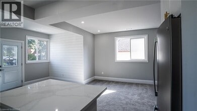 309 Nelson St in Brantford, ON - Building Photo - Building Photo