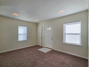 3804 Johnson Ave, Unit 3804 in Davenport, IA - Foto de edificio - Building Photo