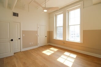 30 W Broad St in Rochester, NY - Building Photo - Building Photo