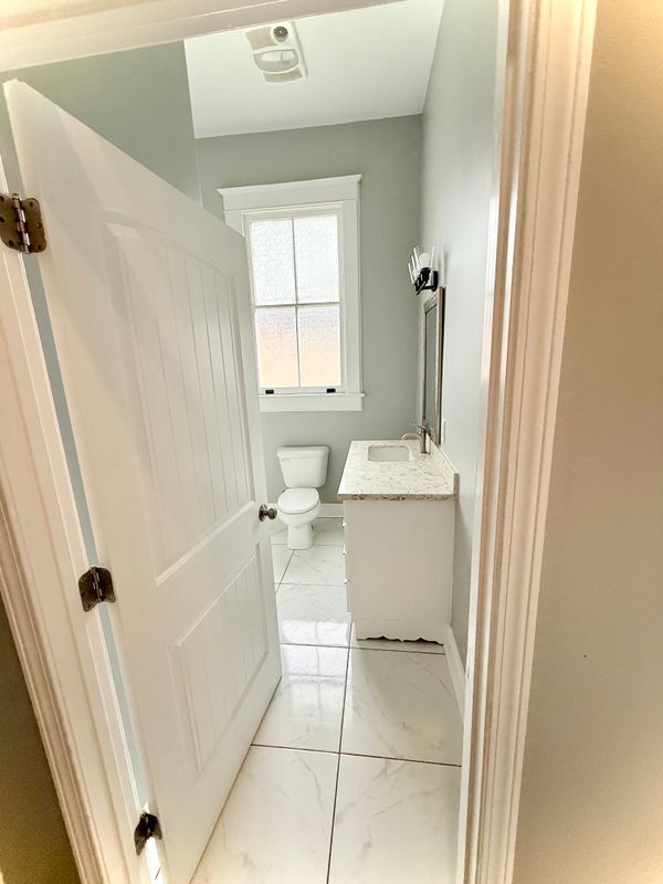2410 Franklin Ave in New Orleans, LA - Building Photo - Building Photo