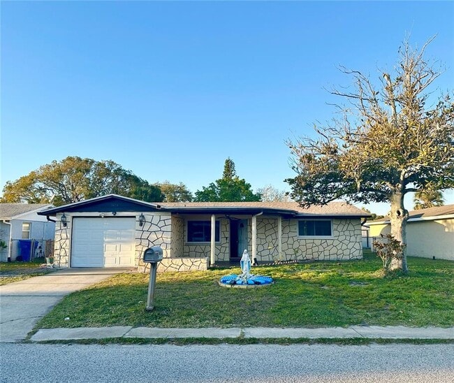 property at 3453 Garfield Dr