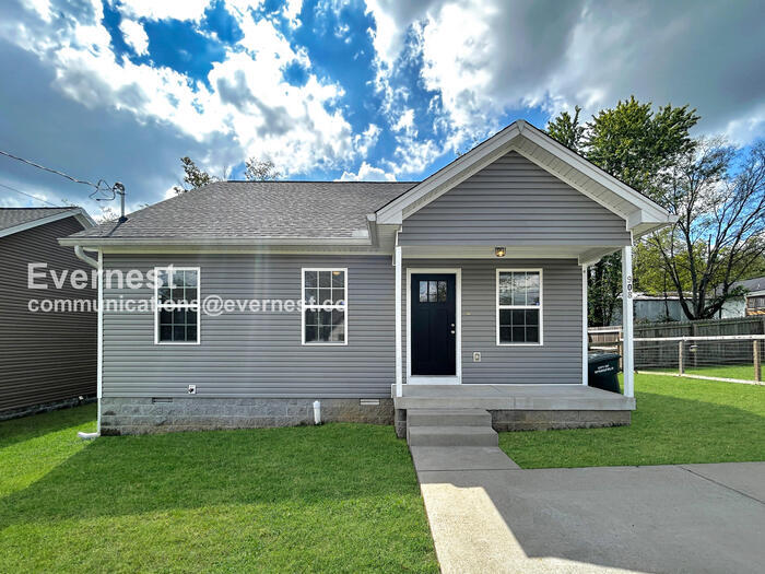 908 E 16th Ave in Springfield, TN - Building Photo