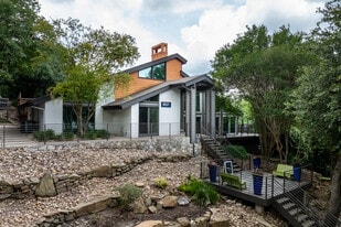 Capital Hills in Austin, TX - Building Photo