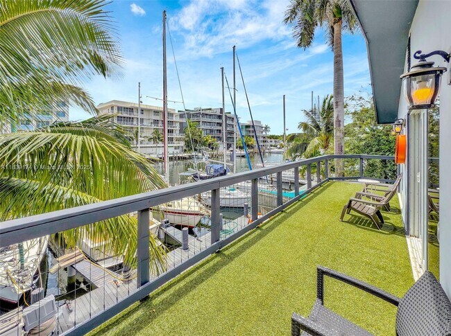 320 Hendricks Isle in Fort Lauderdale, FL - Building Photo - Building Photo
