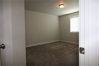 497 E Rue Cournot in Vineyard, UT - Foto de edificio - Building Photo
