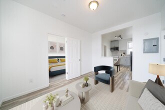 310 Paterson Plank Rd in Union City, NJ - Building Photo - Building Photo
