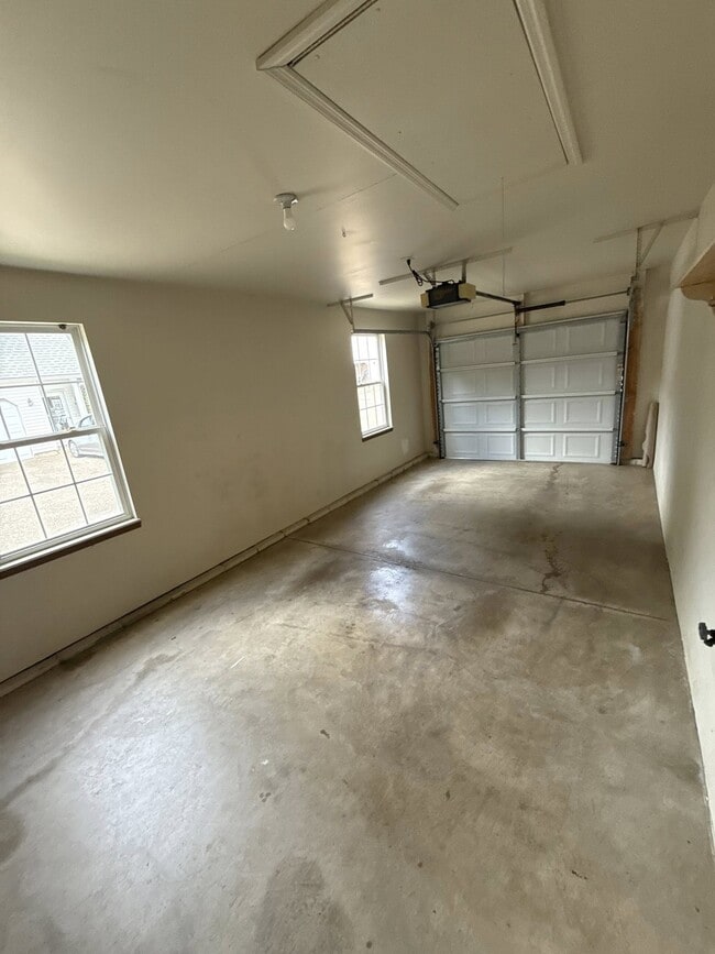 119 Lucas Dr in Dresden, OH - Building Photo - Building Photo