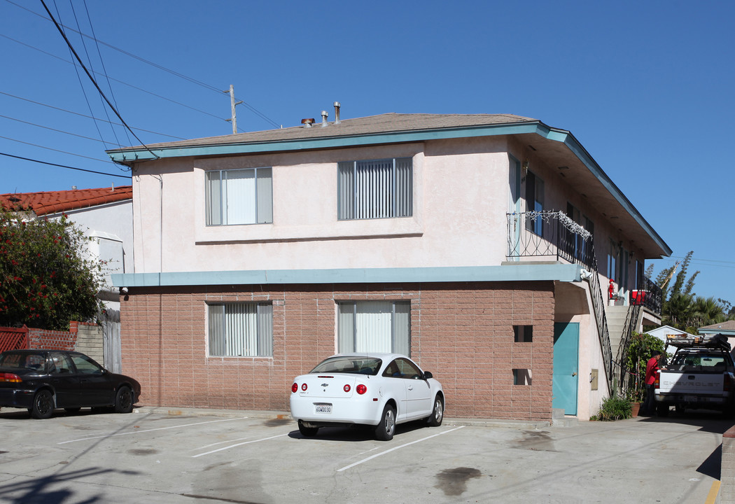 3138 Ingelow St in San Diego, CA - Building Photo