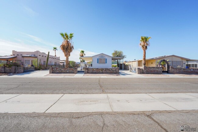 property at 13773 E 54th St