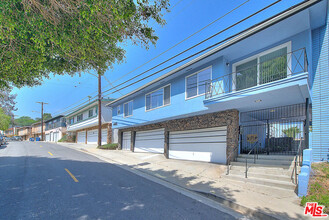 4415 Don Tomaso Dr in Los Angeles, CA - Building Photo - Building Photo