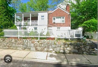 11 Center St in Highland Falls, NY - Building Photo - Building Photo