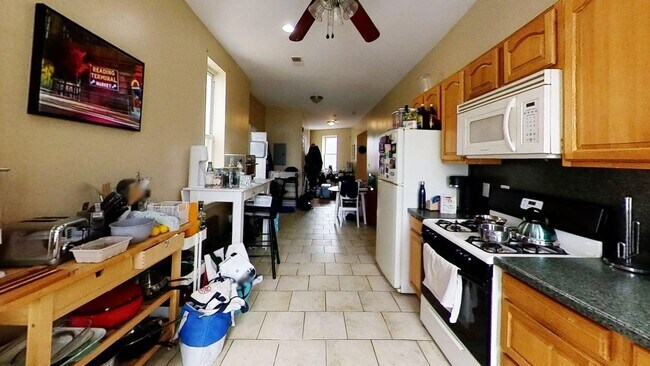 1916 E Passyunk Ave, Unit B in Philadelphia, PA - Building Photo - Building Photo