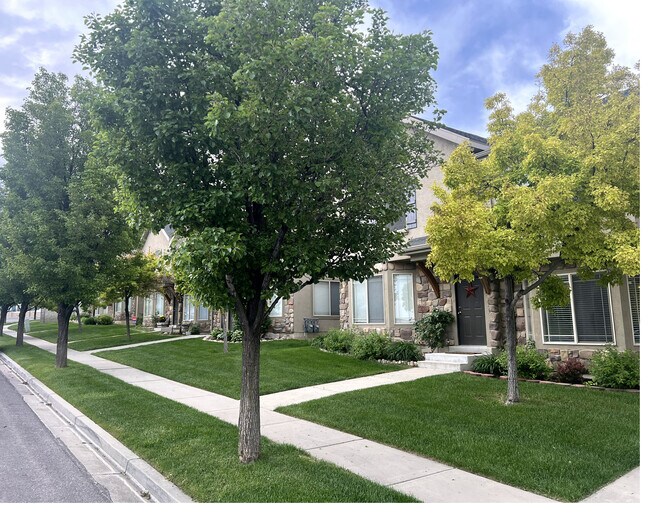 1228 E 800 N in Spanish Fork, UT - Building Photo - Building Photo