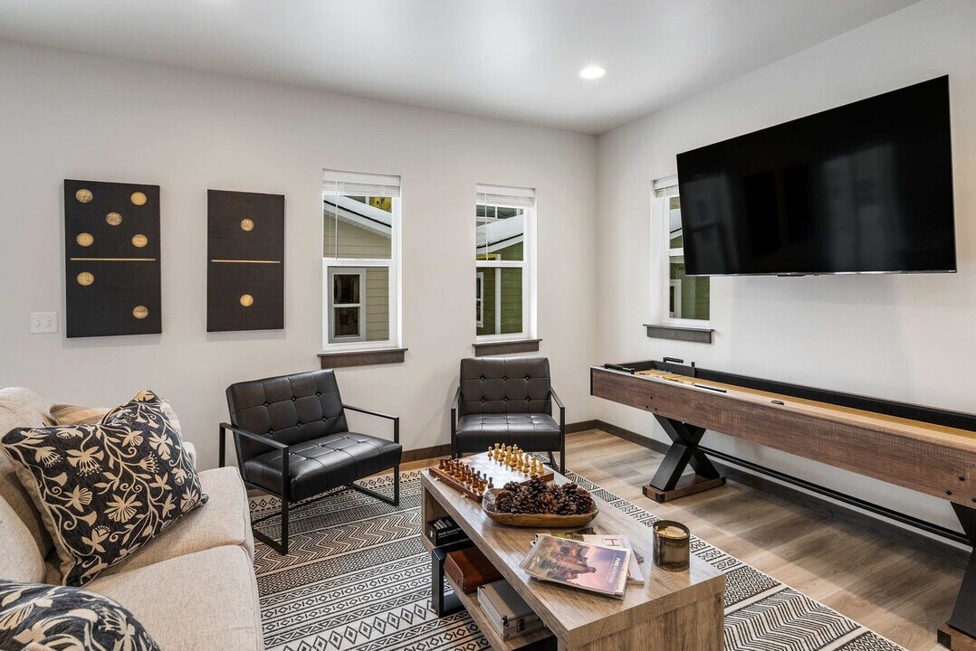 2942 W Babcock St in Bozeman, MT - Foto de edificio